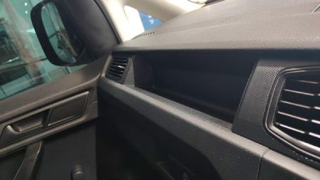 2021-Volkswagen-Caddy-Maxi-20-TDI-81kW-Panel-Van_24