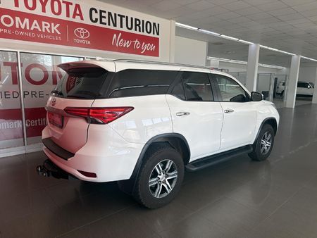 2023-Toyota-Fortuner-24-GD-6-Raised-Body-Auto_1