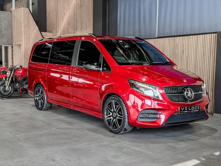 2023-Mercedes-Benz-V-Class-V-300d-Avantgarde-AMG-Line_12