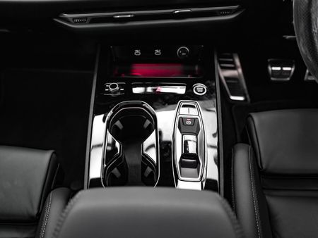 2025-Audi-A5-TFSI-Quattro-S-Line-200kW_15