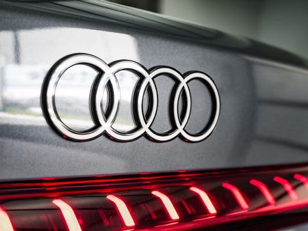 2025-Audi-A5-TFSI-Quattro-S-Line-200kW_21