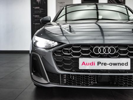 2025-Audi-A5-TFSI-Quattro-S-Line-200kW_4