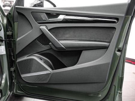 2024-Audi-Q5-Sportback-quattro-S-Line-Auto-40-TDI_10