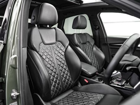 2024-Audi-Q5-Sportback-quattro-S-Line-Auto-40-TDI_11