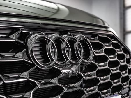 2024-Audi-Q5-Sportback-quattro-S-Line-Auto-40-TDI_3