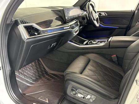 2023-BMW-X5-xDrive30d-M-Sport_9
