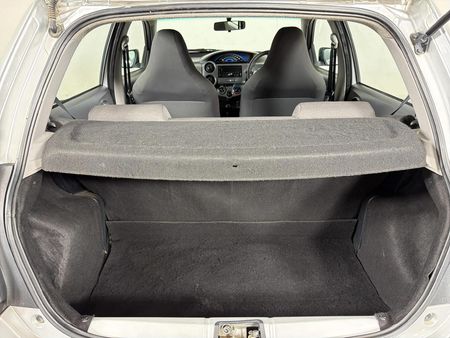 2013-Toyota-Etios-15-Xi-5-dr_15
