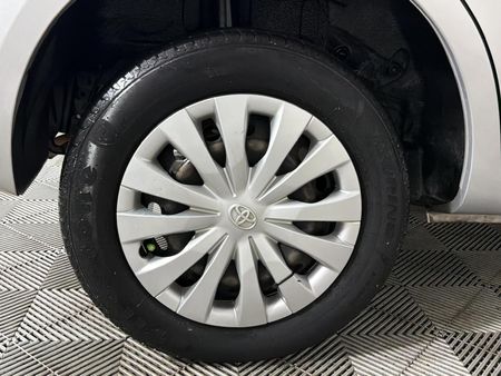 2013-Toyota-Etios-15-Xi-5-dr_19