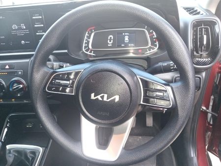 2023-Kia-Sonet-15-LX_7