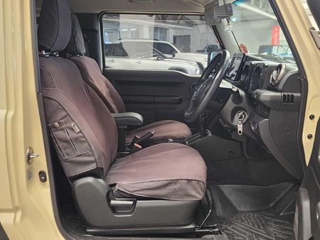 2021-Suzuki-Jimny-15-GLX-Auto_8