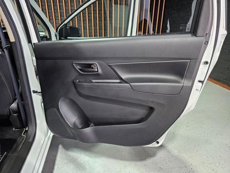 2026-Suzuki-Ertiga-15-GA_16