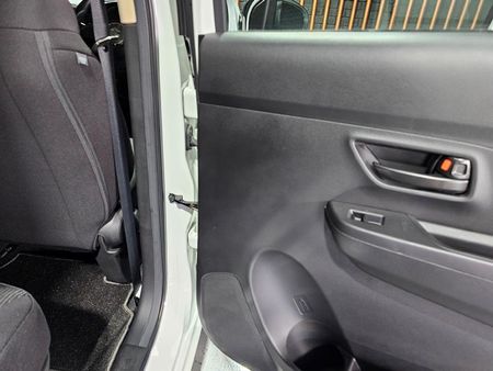 2026-Suzuki-Ertiga-15-GA_17