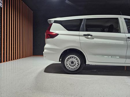 2026-Suzuki-Ertiga-15-GA_24