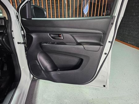 2026-Suzuki-Ertiga-15-GA_6