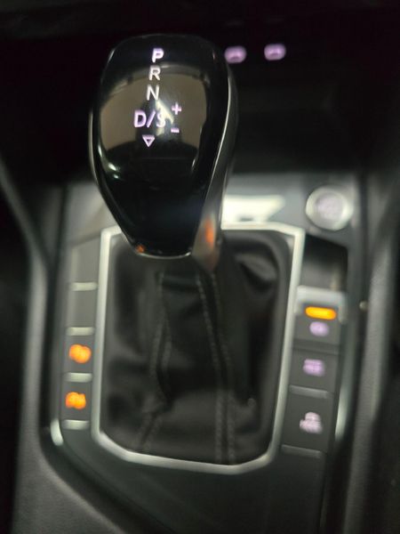 2022-Volkswagen-Tiguan-14-TSI-R-Line-DSG-Auto-110kW_10