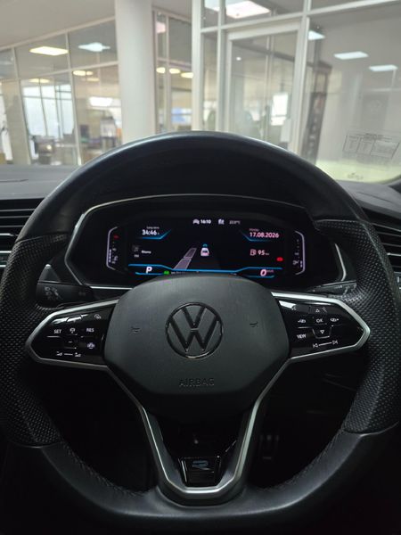 2022-Volkswagen-Tiguan-14-TSI-R-Line-DSG-Auto-110kW_22