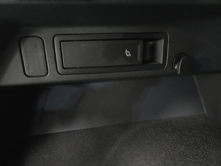 2022-Volkswagen-Tiguan-14-TSI-R-Line-DSG-Auto-110kW_6