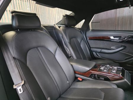 2013-Audi-A8-42-TDI-quattro-Auto_12