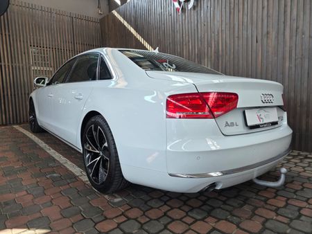 2013-Audi-A8-42-TDI-quattro-Auto_6