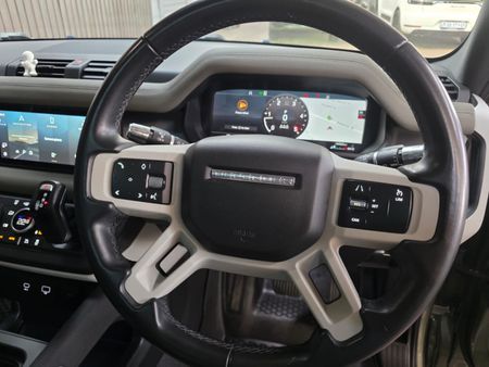 2021-Land-Rover-Defender-110-D240-SE-177kW_12