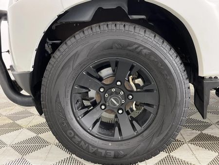2024-Mahindra-Pik-Up-22-mHawk-S6-4x4-Double-Cab_17