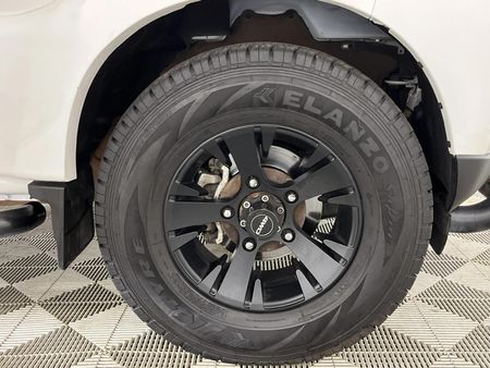 2024-Mahindra-Pik-Up-22-mHawk-S6-4x4-Double-Cab_18