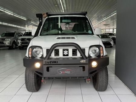2015-Suzuki-Jimny-13_1