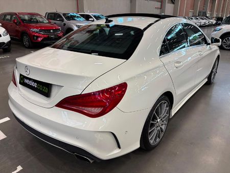 2014-Mercedes-Benz-CLA-200-AMG-Auto_2