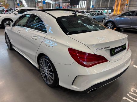 2014-Mercedes-Benz-CLA-200-AMG-Auto_4