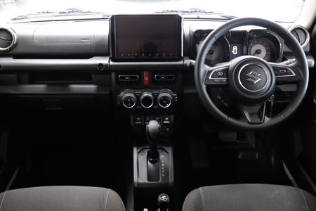2025-Suzuki-Jimny-15-GLX-Auto_9