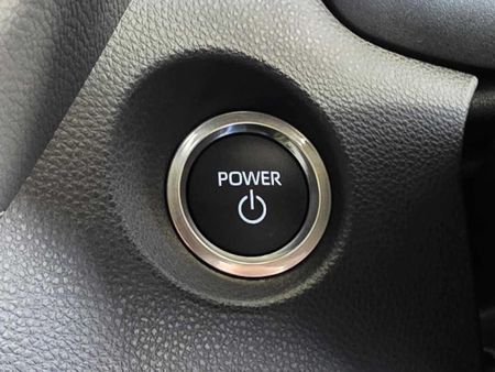 2026-Toyota-Corolla-Cross-18-XR-Hybrid_3