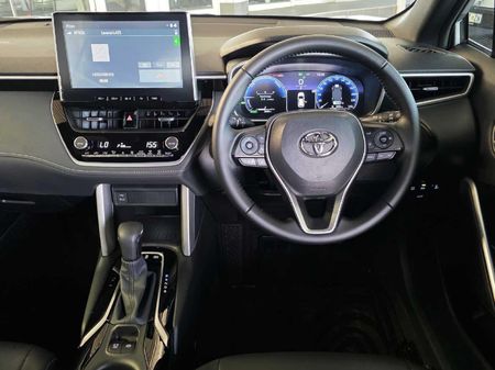 2026-Toyota-Corolla-Cross-18-XR-Hybrid_4