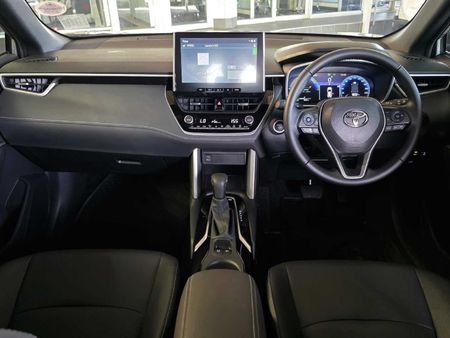 2026-Toyota-Corolla-Cross-18-XR-Hybrid_6