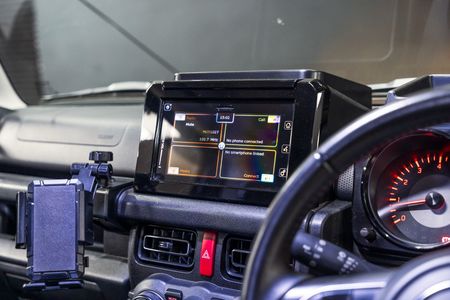 2021-Suzuki-Jimny-15-GLX_16