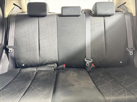 2015-Mazda-2-13-Active-5-dr_8