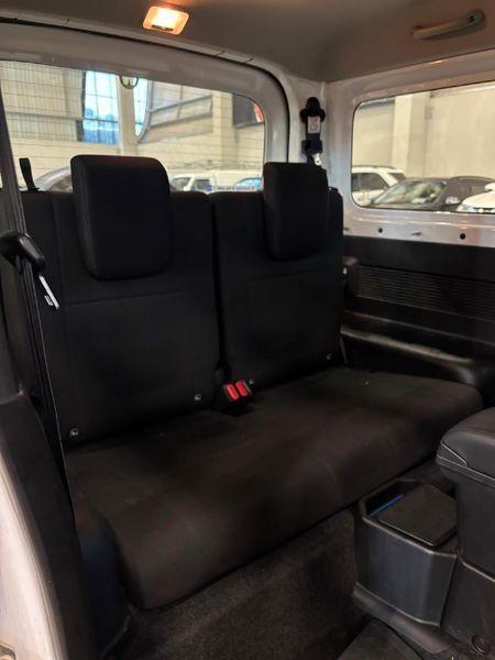 2022-Suzuki-Jimny-15-GLX_11