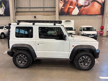 2022-Suzuki-Jimny-15-GLX_1