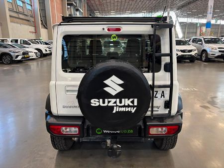 2022-Suzuki-Jimny-15-GLX_3