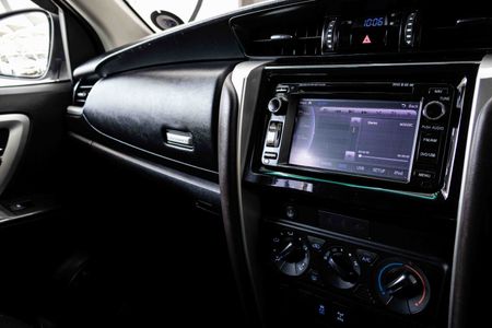 2017-Toyota-Fortuner-27-VVTi-Raised-Body-Auto_14