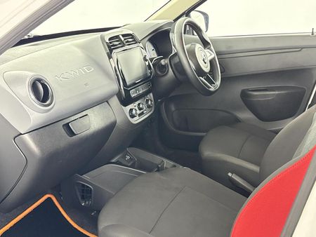 2022-Renault-Kwid-10-Dynamique-Auto_9