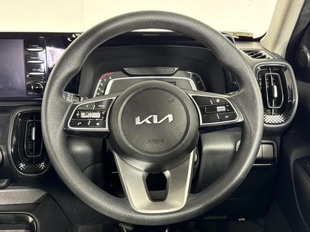 2023-Kia-Sonet-15-LX_10