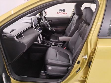 2026-Toyota-Corolla-Cross-18-XR-Hybrid_4
