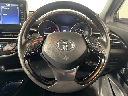 2023-Toyota-C-HR-12T-Luxury-Auto_12