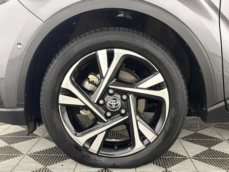 2023-Toyota-C-HR-12T-Luxury-Auto_15