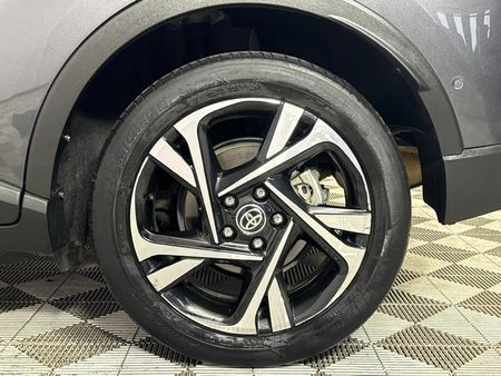 2023-Toyota-C-HR-12T-Luxury-Auto_17