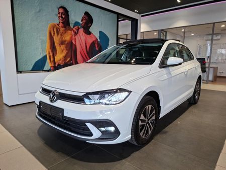 2026-Volkswagen-Polo-10-TSI-Life_0