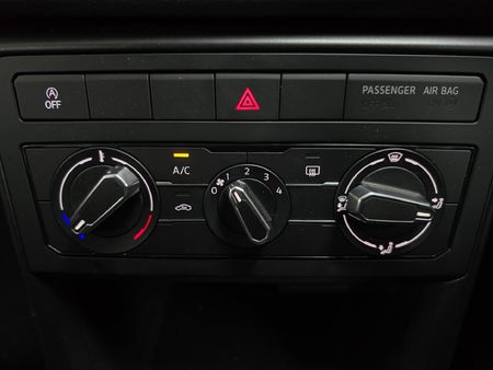 2025-Volkswagen-T-Cross-10-TSI-Comfortline-Auto_11