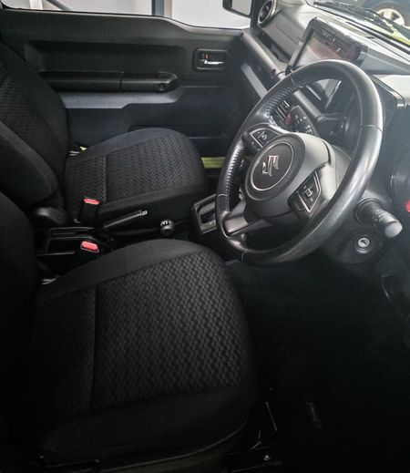 2022-Suzuki-Jimny-15-GLX-Auto_3