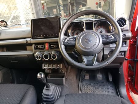 2025-Suzuki-Jimny-15-GL-AllGrip-5-Door_12