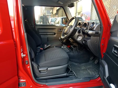 2025-Suzuki-Jimny-15-GL-AllGrip-5-Door_8